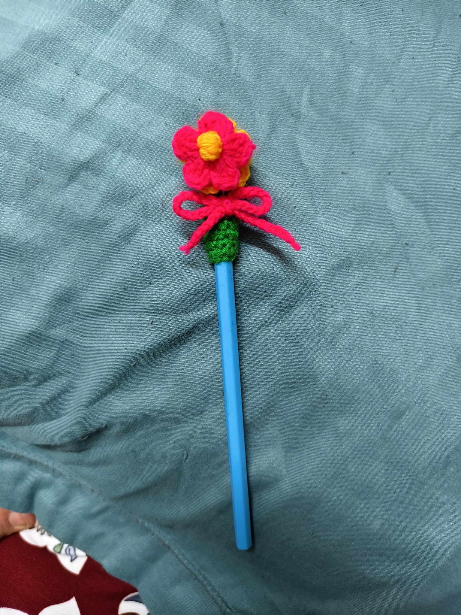 PraShobh Handmade Crochet Flower Decorated Pen, media 1 of 1