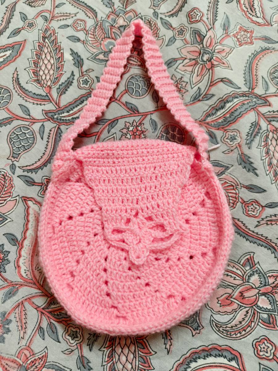 Pink mobile purse, media 1 of 4